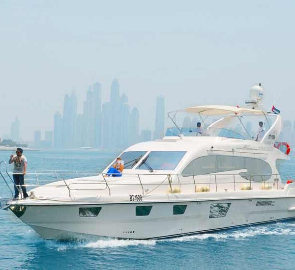 70 Feet Luxury Yacht - Dhow Cruise Dubai